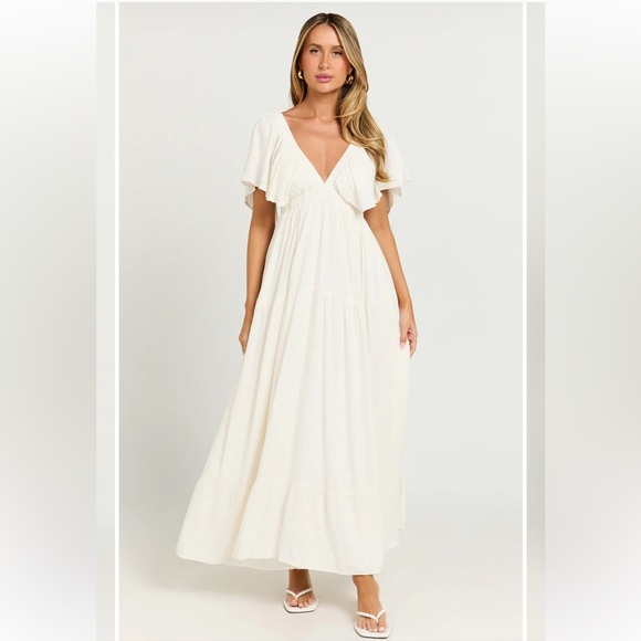 Showpo. Dresses & Skirts - Showpo Lyrad Empire Waist Textured Maxi Dress White NWT US 10 Boho